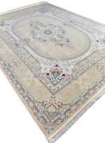 فرش هستی 1500 شانه گل برجسته طلاکوب تراکم 4500 کرم کد 1512