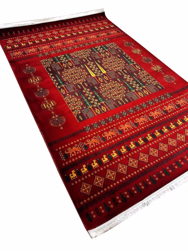 فرش طرح درختی گبه بلوچی رنگ لاکی 700 شانه کد 40042 - فرشخونه