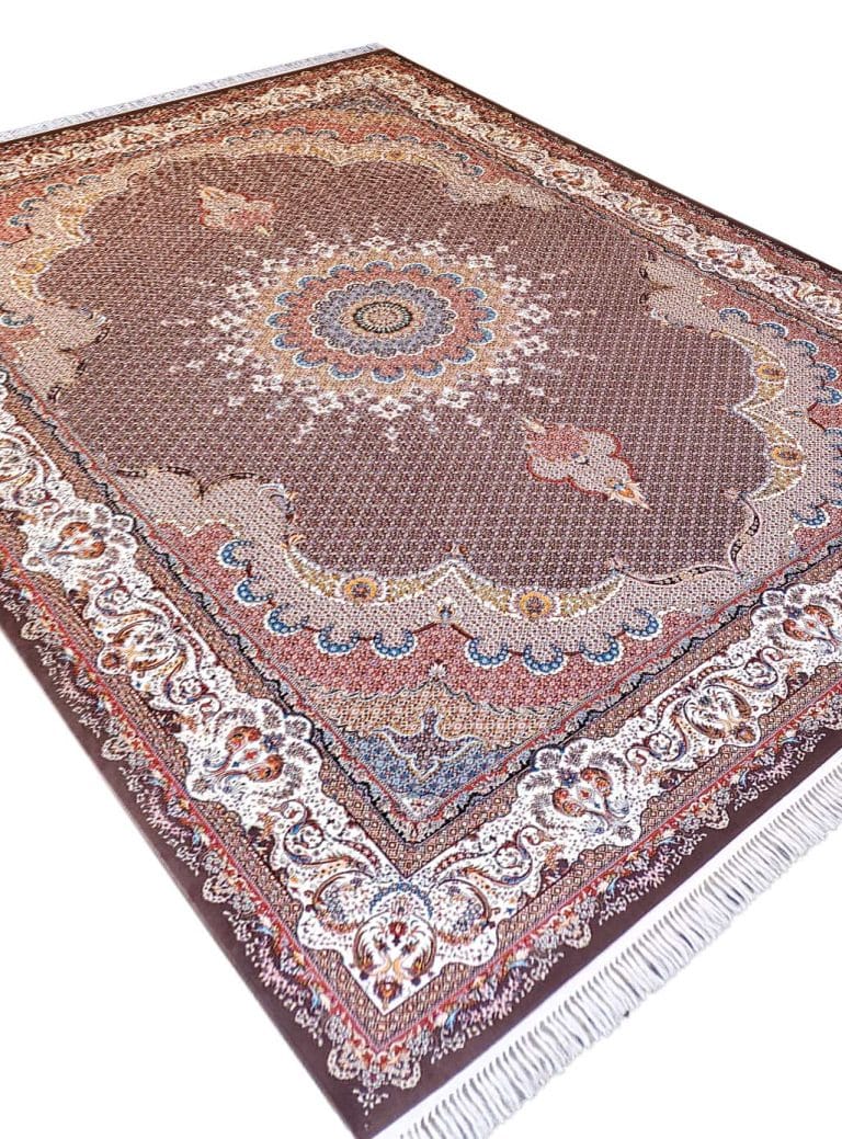 فرش طرح شاه ماهی 700 شانه تراکم 2550 گردویی کد 18F710764 - فرشخونه