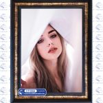 تابلو فرش پرتره طرح دختر زیبا