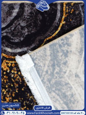 فرش آبرنگی نقره ای طلایی از نمای نزدیک