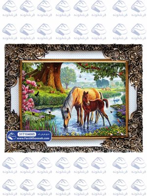 تابلو فرش آب نوشیدن اسب ها در رودخانه