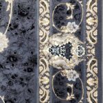 نمای نزدیک فرش طرح الین زمینه دودی 700 شانه تراکم 2550 کد 55F701125