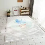 دکور فرش کودک موش کوچولو طرح حرف M زمینه خاکستری محصول 700 شانه تراکم 3300 کد 30A7101276