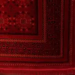 فرش گبه بلوچ طرح پیوسته زمینه لاکی 700 شانه کد 9006 - فرشخونه