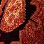 فرش گبه قشقایی طرح پریشان رنگ سرمه ای 700 شانه کد 9013 - فرشخونه