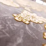 فرش طلاکوب افشان طرح معجزه 1200 شانه گل برجسته کد 2905 - رنگ سربی