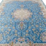 فرش طلاکوب طرح آرمان 1500 شانه گل برجسته کد 3501515 رنگ فیروزه ای