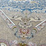 فرش طلاکوب طرح آلما 1500 شانه گل برجسته تراکم 4500 کد 3501517 رنگ فیروزه ای فیروزه ای