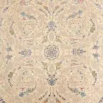 فرش افشان طلاکوب طرح سارمین 1000 شانه گل برجسته رنگ بژ کد 101414 - فرشخونه