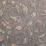فرش افشان طلاکوب طرح سارمین 1000 شانه گل برجسته رنگ نقره ای کد 101414 - فرشخونه