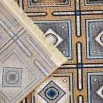 گلیم فرش طرح خشتی لوزی مربعی 320 شانه کد 620501 - رنگ بژ