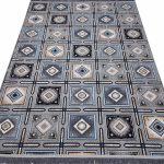 گلیم فرش طرح خشتی لوزی مربعی 320 شانه کد 620501 رنگ نقره ای