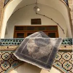 فرش وینتیج ترنج گرد طوسی با قیمت مناسب