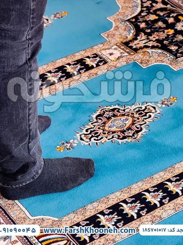 فرش سجاده ای طرح رضوان رنگ آبی 700 شانه کد 1017 - فرشخونه