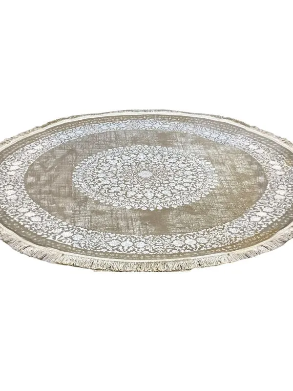 فرش گرد طرح مانلی نسکافه ای 700 شانه با گل سفید تراکم 2550 کد 771011