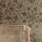 فرش وینتیج طرح هندریک رنگ نسکافه ای با گل 700 شانه 2550 کد 771055 - فرشخونه