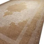 فرش وینتیج طرح هندریک رنگ نسکافه ای با گل طلایی 700 شانه 2550 کد 771055 - فرشخونه