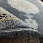 فرش طرح کویر 700 شانه 2550 زمینه دودی کد 27F720921 - فرشخونه