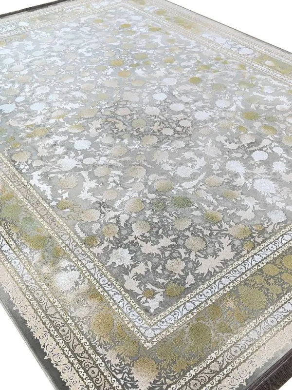 فرش افشان طلاکوب طرح شهرزاد 1200 شانه گل برجسته کد 1214 زمینه نقره ای گل فیلی