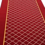 فرش تشریفات طرح کف لوزی رنگ لاکی 700 شانه 2550 کد 701092 - فرشخونه