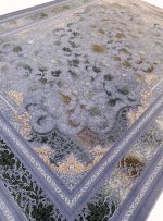 فرش وینتیج طرح پاناروما گل طلایی و سبز رنگ ترمه ای و نقره ای 700 شانه 2550 کد 7101400 - فرشخونه