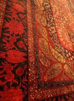 فرش هلنا طرح بهار رنگ لاکی 1200 شانه معادل 77 رج دستبافت کد 25NH0060 - فرشخونه