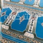 فرش سجاده ای مسجد طرح محرابی 440 شانه آبی کد 40590