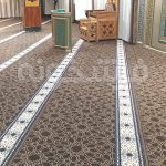 فرش تشریفات سجاده ای طرح رمضان رنگ گردویی کد 701053 - فرش سجاده ای فرشخونه