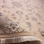 فرش افشان طرح دایار رنگ بژ گل برجسته 1200 شانه 10 رنگ کد 2204009 - فرشخونه