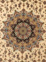 فرش طرح اصفهان طرح سلیمان رنگ کرم حاشیه سرمه ای 1200 شانه کد 2102514 - فرشخونه