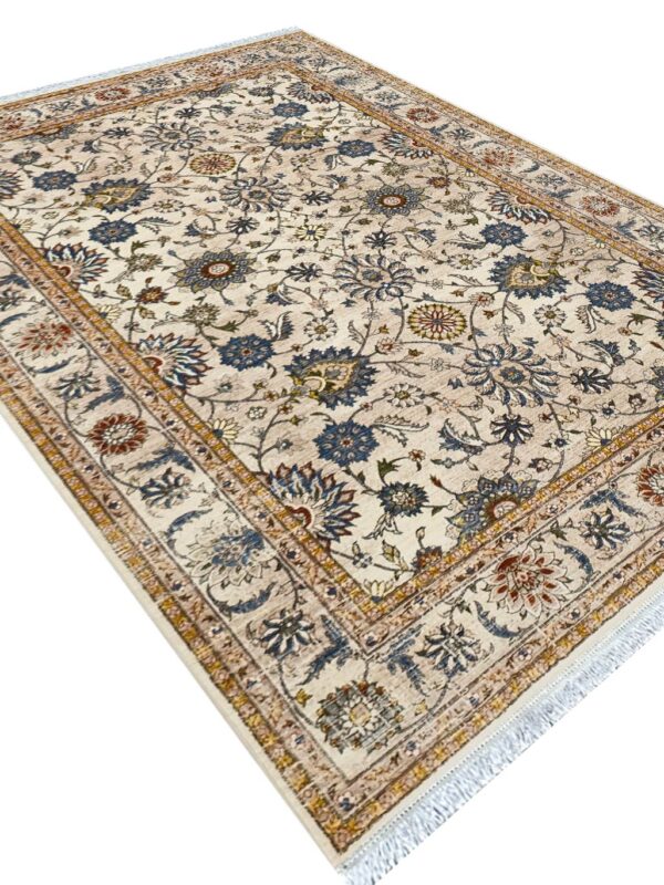 فرش سلطان آباد طرح نگار رنگ کرم بژ 700 شانه کد 76005