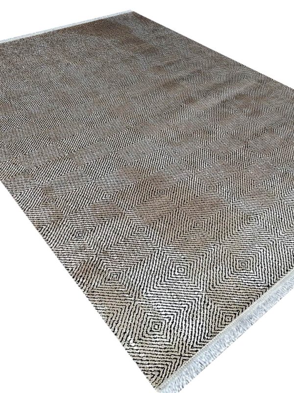 فرش ترک و مدرن طرح شطرنجی رنگ نقره ای کد 41160N
