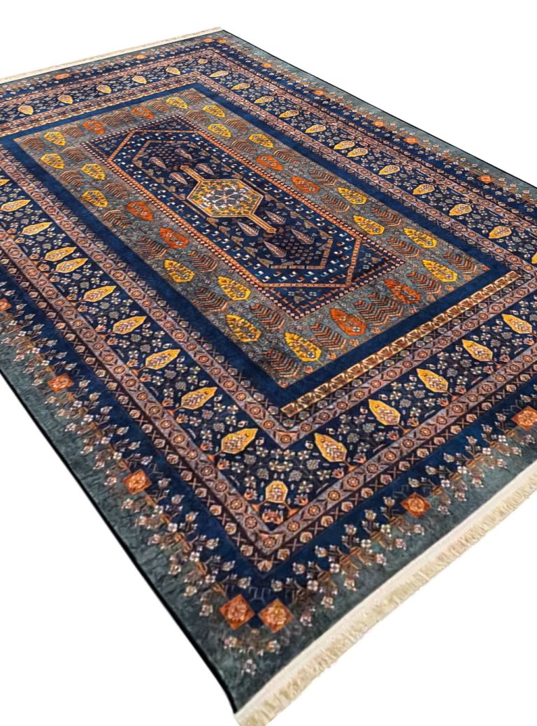 فرش ماشینی طرح گبه 1000 شانه رنگ آبی کد 901402