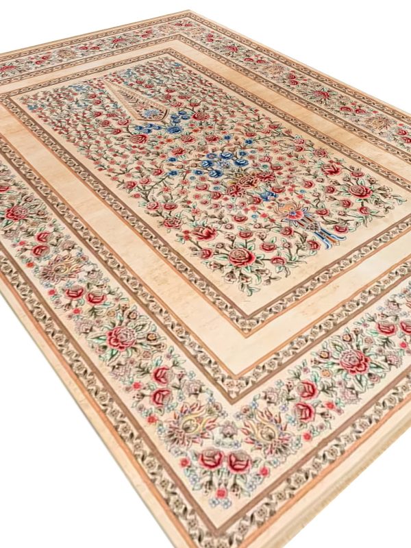 فرش هلنا طرح درختی 1200 شانه معادل 77 رج دستبافت کد 25CS0290 کرم