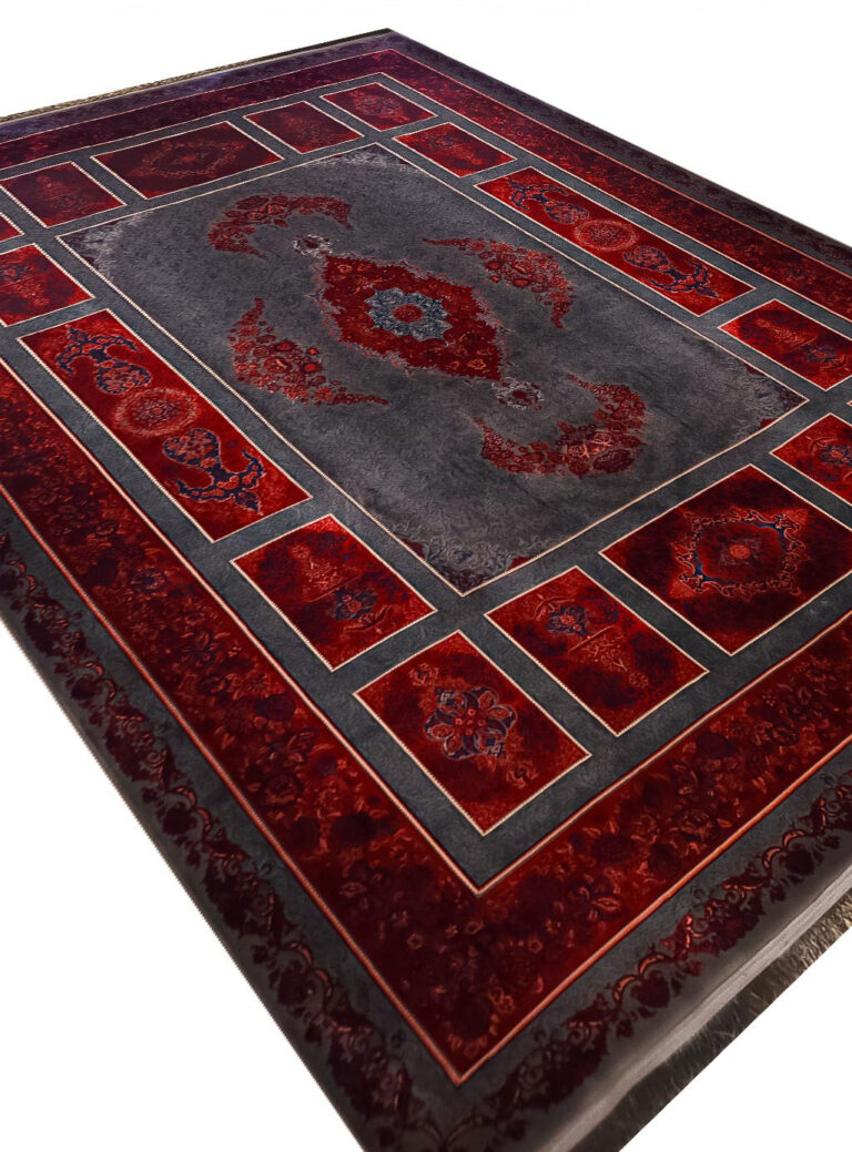 فرش ماشینی طرح گبه کتیبه رنگ دودی گل برجسته 1200 شانه کد 8008